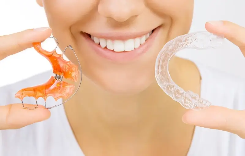 Nakładki ortodontyczne Invisalign