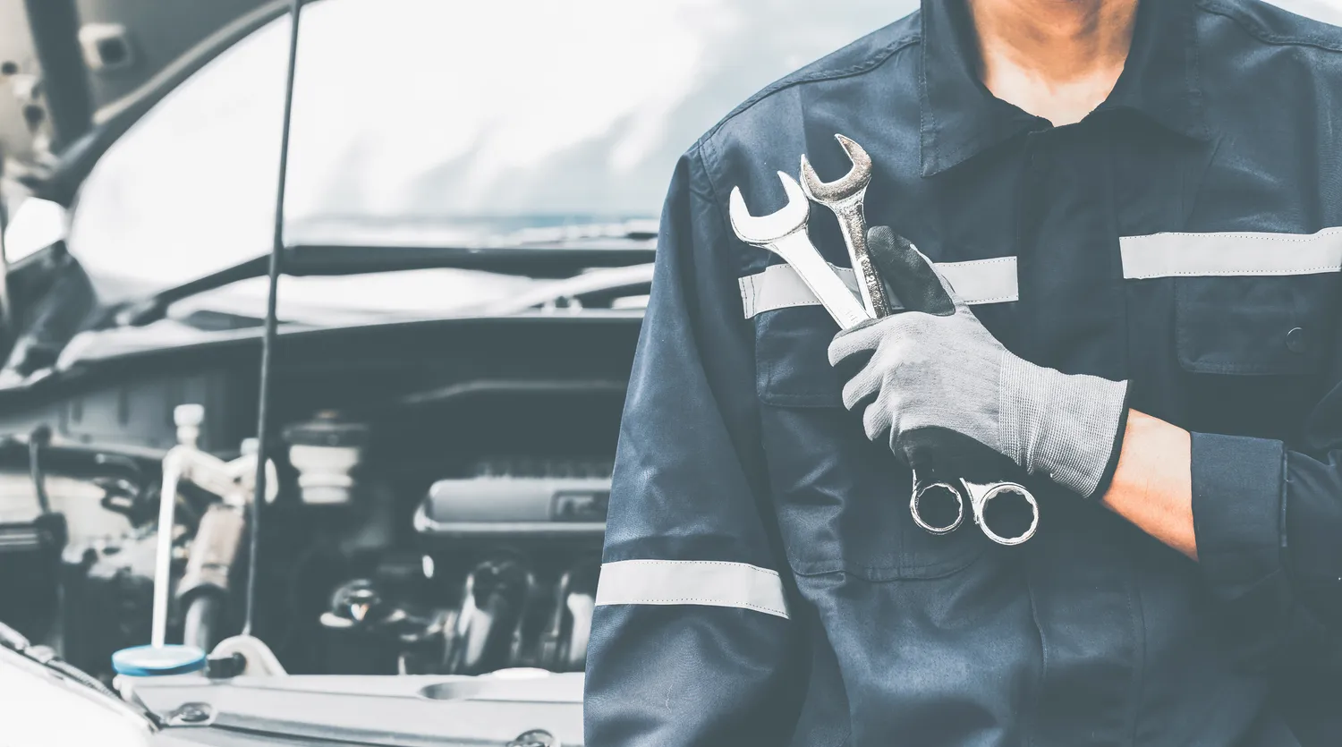Warsztat samochodowy – jak rozpocząć tego typu działalność?