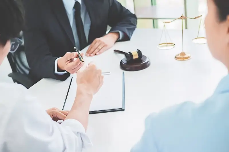  Usługi prawnicze - czy warto płacić za fachową reprezentację?